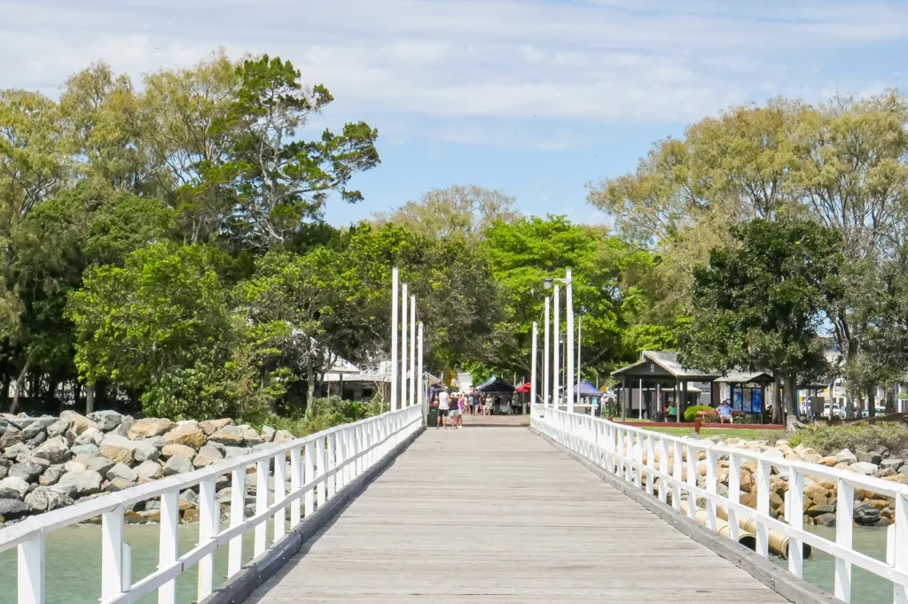 hervey bay pier market shopping urangan